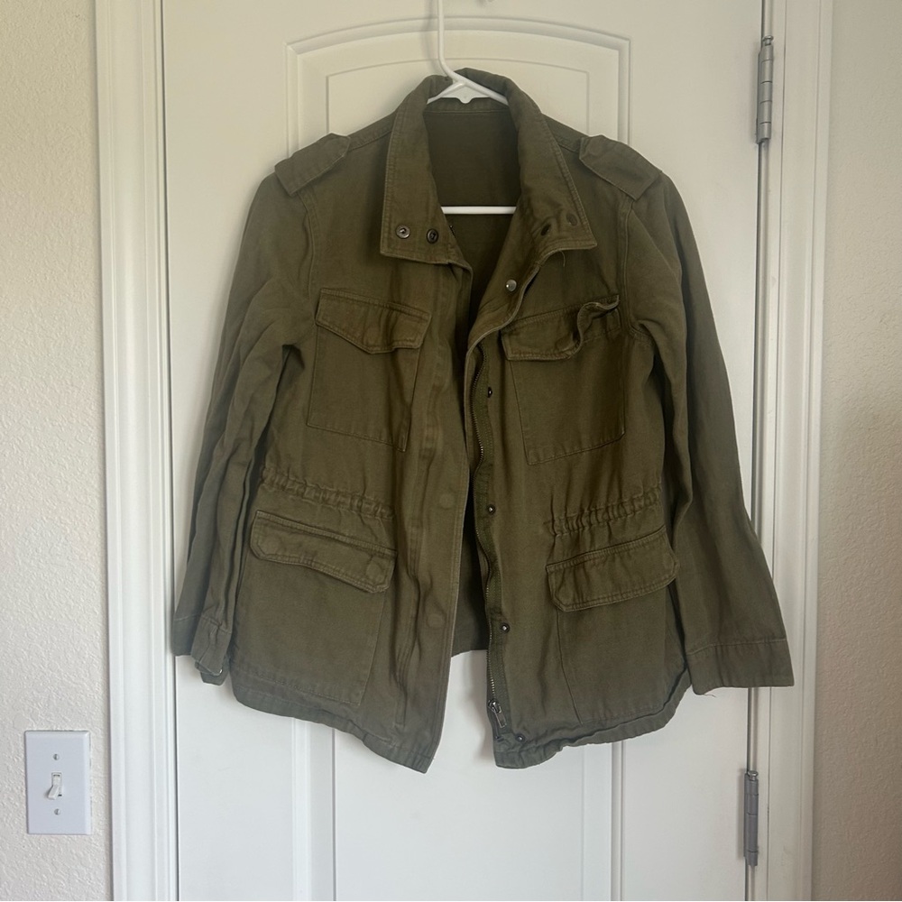 Army Green Women’s Utility Cargo Style Jacket With Pockets & Cinch - Size S